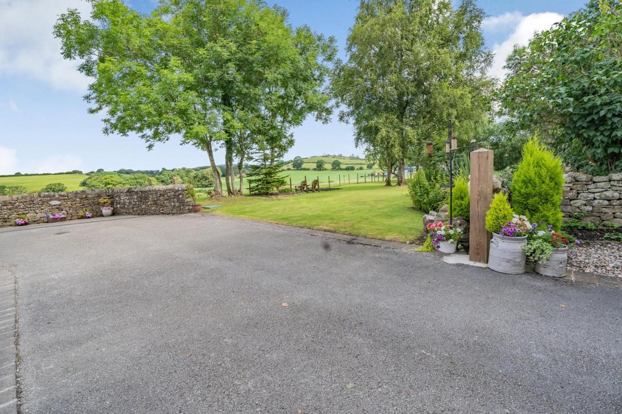 Ingleborough View * Carnforth